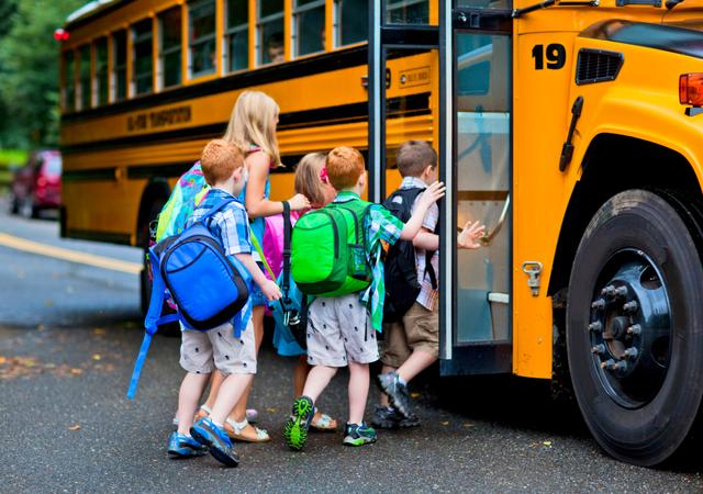 The Importance of School Transportation in the UAE