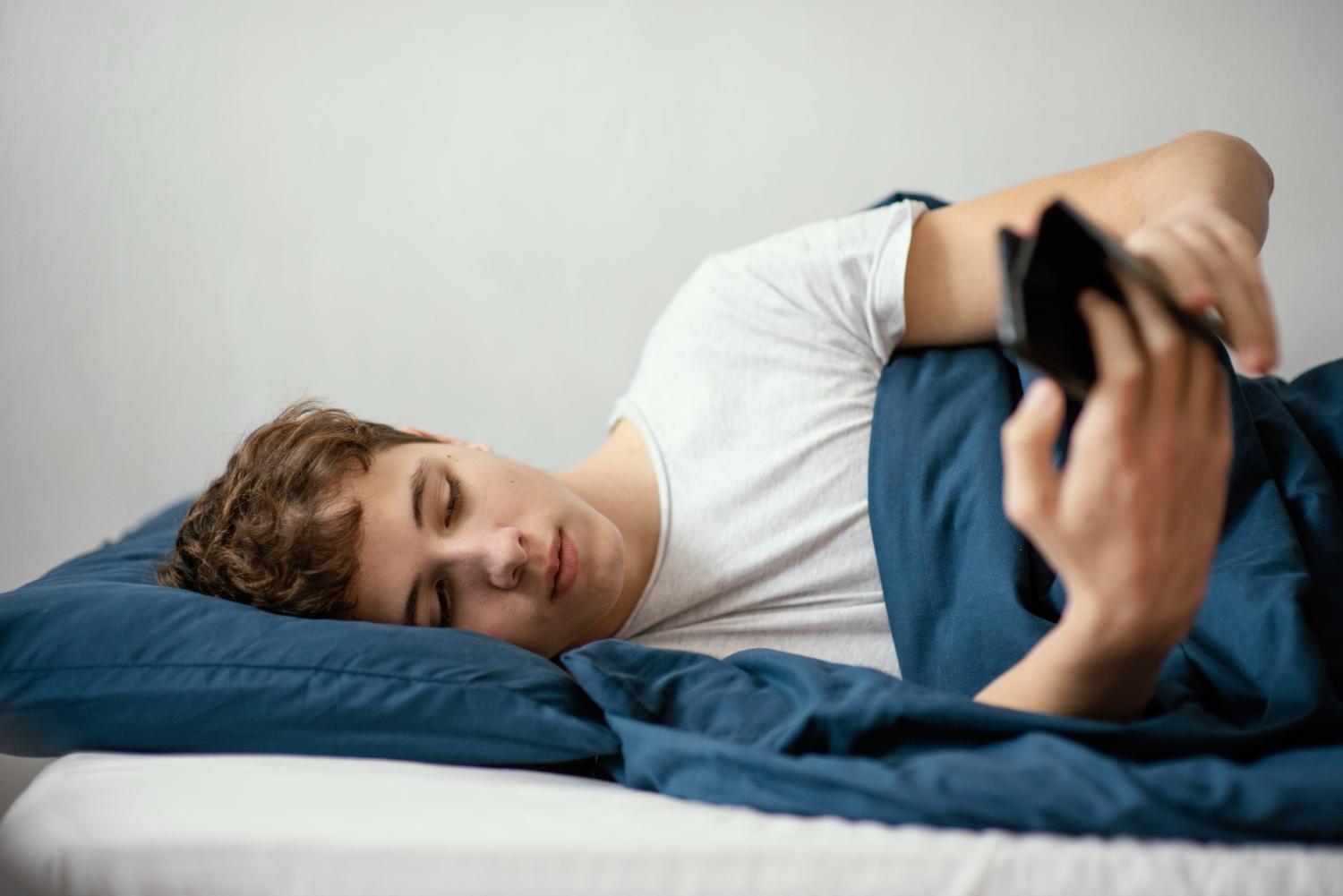 Sleep Needs and Routines for Teenagers – Schoolsery Blog Article